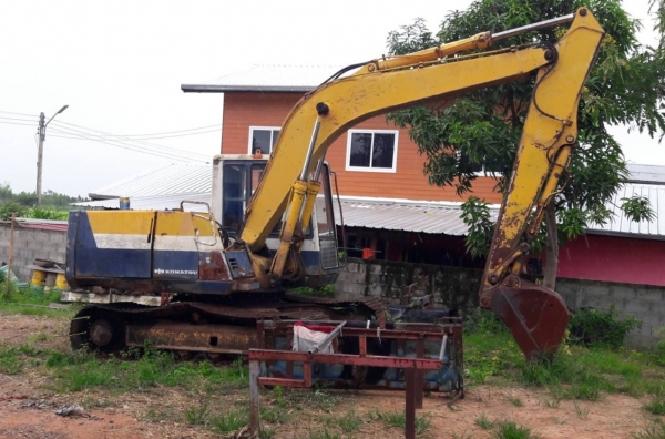 ขาย แบคโฮ KOMATSU PC120-5 เอกสารใบซื้อขาย รถจอดไว้ไม่ค่อยได้ใช้งาน