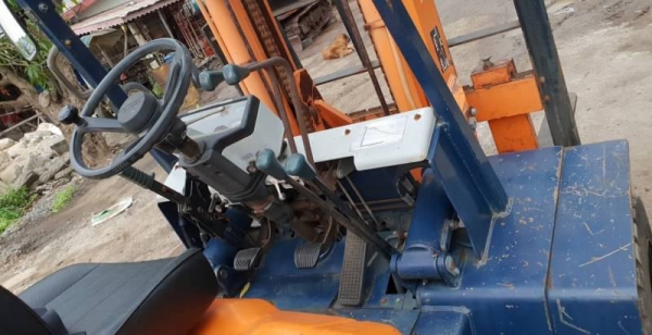 ขายด่วนรถยกTOYOTA5FG40ยก4.5ตันเสาสูง3เมตรรถนอกสวยๆนำเข้ายังไม่เคยใช้งานในเมืองไทยเลย