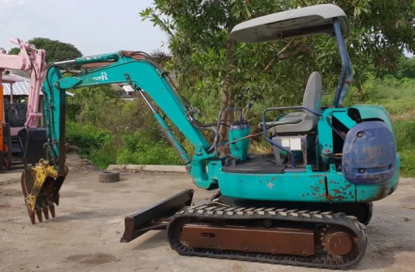 ขายด่วนรถแบคโฮKOMATSUโคมัสซูPC27-8รุ่นยอดนิยมสวยๆเทียบเท่าPC30เครื่องโคมัสซู3D84เครื่องดีปั่มแรงรถนอกเพิ่งนำเข้ามาใหม่ยังไม่เคยใช้งานในเมืองไทยเลย