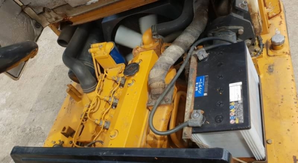 ขายด่วนรถยกดีเซลKOMATSU FD25-10 ยกได้2.5ตันยกสูง5เมตรฟูฟรีเสา3ท่อนรถนอกเพิ่งนำเข้ามายังไม่เคยใช้งานในเมืองไทยเลย