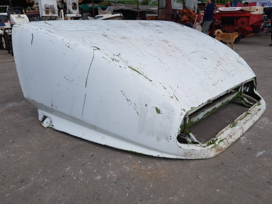 บังลมติดหลังรถบรรทุก ขนาด กว้าง 2.1 เมตร ยาว 1.4 เมตร สูง 70 เซนติเมตร