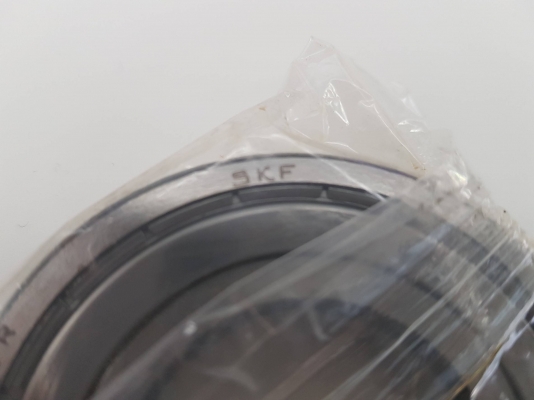 ลูกปืน ยี่ห้อ SKF วงใน 35 วงนอก 70 หนา 10 มือ1