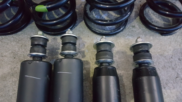 ขายโช๊คอัพ New Fortuner ขายโช๊คอัพ New Fortuner