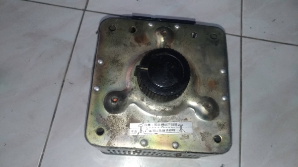 หม้อแปลงไฟเข้า220vออก0-380v