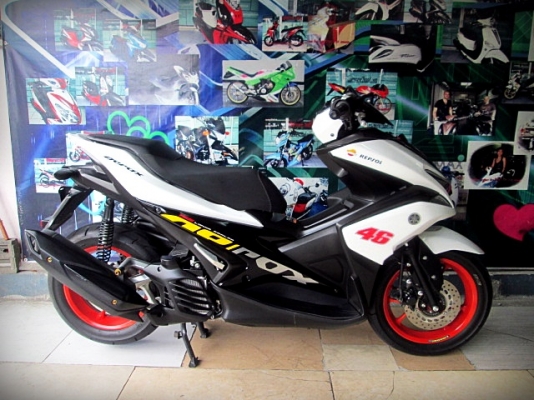 (ผ่อนได้) aerox สีขาว ปลายปี 17 ไมล์ 7 พันโล โอนฟรี 49900
