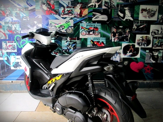 (ผ่อนได้) aerox สีขาว ปลายปี 17 ไมล์ 7 พันโล โอนฟรี 49900 (ผ่อนได้) aerox สีขาว ปลายปี 17 ไมล์ 7 พันโล โอนฟรี 49900