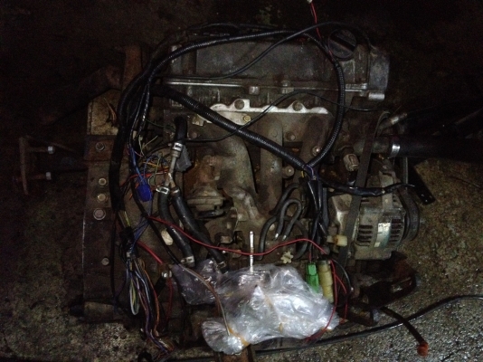 ขายเครือง Daihatsu  660 หัวฉีด อุปกรณ์ครบพร้อมเกียร์แบบ 4x4