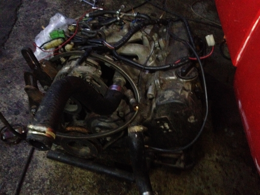 ขายเครือง Daihatsu  660 หัวฉีด อุปกรณ์ครบพร้อมเกียร์แบบ 4x4