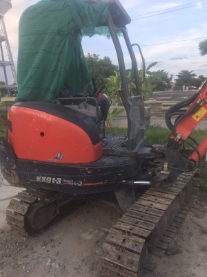 ขายดาวน์รถแบคโฮ  KUBOTA KX913 ใช้งาน 40,000 ชั่วโมง