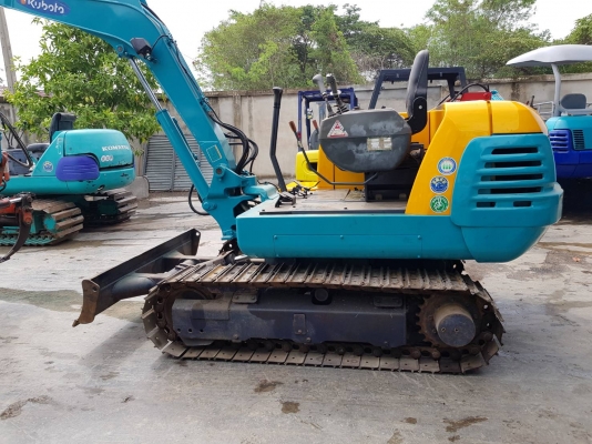 รถขุด ขนาด3ตัน kubota k030 พร้อมคีบหมุน360' ช่วงล่างเต็ม รถไม่ใช้งานหนัก เครื่องยนค์คูโบต้า  ปั้มนิ้วคอนโทลน้ำมัน พร้อมใช้งาน รถดีมีคุณภาพ ราคา350,000บาท  สนใจติดต่อ 081-8416818, 092-9938255  ติดต่อสอบถามได้ที่ กดไปที่ลิ้งค์้เพื่อสอบถาม Line: ht