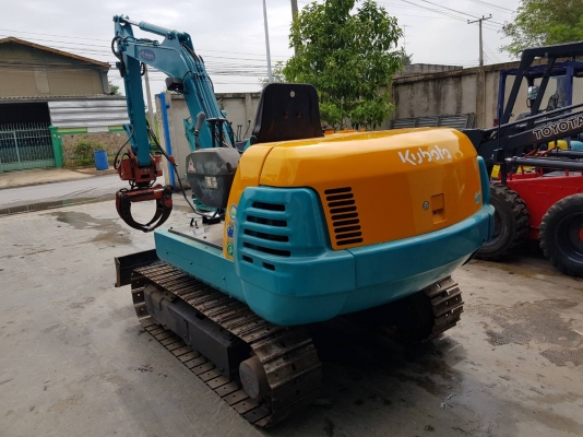 รถขุด ขนาด3ตัน kubota k030 พร้อมคีบหมุน360' ช่วงล่างเต็ม รถไม่ใช้งานหนัก เครื่องยนค์คูโบต้า  ปั้มนิ้วคอนโทลน้ำมัน พร้อมใช้งาน รถดีมีคุณภาพ ราคา350,000บาท  สนใจติดต่อ 081-8416818, 092-9938255  ติดต่อสอบถามได้ที่ กดไปที่ลิ้งค์้เพื่อสอบถาม Line: ht
