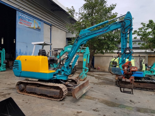 รถขุด ขนาด3ตัน kubota k030 พร้อมคีบหมุน360' ช่วงล่างเต็ม รถไม่ใช้งานหนัก เครื่องยนค์คูโบต้า  ปั้มนิ้วคอนโทลน้ำมัน พร้อมใช้งาน รถดีมีคุณภาพ ราคา350,000บาท  สนใจติดต่อ 081-8416818, 092-9938255  ติดต่อสอบถามได้ที่ กดไปที่ลิ้งค์้เพื่อสอบถาม Line: ht