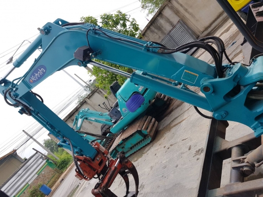 รถขุด ขนาด3ตัน kubota k030 พร้อมคีบหมุน360' ช่วงล่างเต็ม รถไม่ใช้งานหนัก เครื่องยนค์คูโบต้า  ปั้มนิ้วคอนโทลน้ำมัน พร้อมใช้งาน รถดีมีคุณภาพ ราคา350,000บาท  สนใจติดต่อ 081-8416818, 092-9938255  ติดต่อสอบถามได้ที่ กดไปที่ลิ้งค์้เพื่อสอบถาม Line: ht