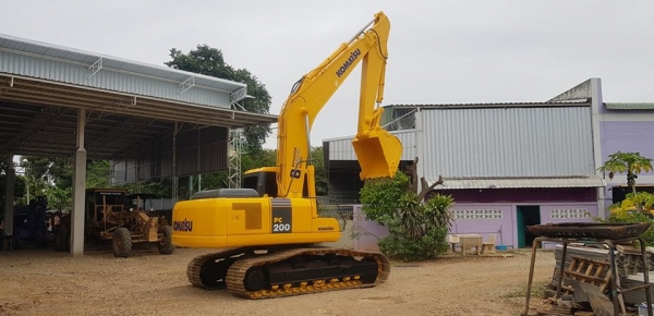 KOMATSU PC200-7 ระบบไฟฟ้าเต็มๆ (ท่าม่วงแทรกเตอร์ 086-5003800) KOMATSU PC200-7 ระบบไฟฟ้าเต็มๆ (ท่าม่วงแทรกเตอร์ 086-5003800)