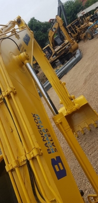 KOMATSU PC200-8 (ท่าม่วงแทรกเตอร์ 086-500-3800)