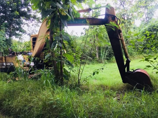 ขายรถขุด SUMITOMO LS1600 FJ รถเจ้าของใช้เอง ตอนนี้รถสตาร์ทติดแล้ว
