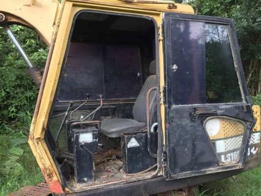 ขายรถขุด SUMITOMO LS1600 FJ รถเจ้าของใช้เอง ตอนนี้รถสตาร์ทติดแล้ว