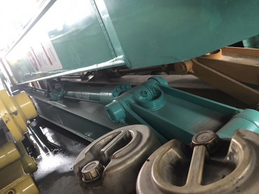 บูมยาว ใส่ขนาด120-200-220  มีทุกยี่ห้อ komatsu kobelco cat hitachi volvo sumitomo ของใหม่มือ1 เกรดเหล็กแท้ สนใจติดต่อ0813553478 คุณโย