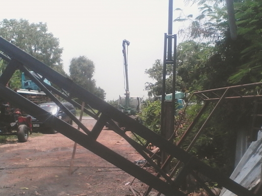 สว่านไฮดรอลิคพร้อมดอกเจาะดินขนาด40ซม