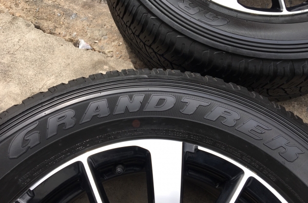 ล้อแม็ก Mitsu All New Pajero Sport ตัวท๊อป ขอบ 18 พร้อมยาง 265-60-18 Dunlop ปลายปี 15 ล้อแม็ก Mitsu All New Pajero Sport ตัวท๊อป ขอบ 18 พร้อมยาง 265-60-18 Dunlop ปลายปี 15