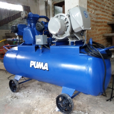 ขายปั๊มลม PUMA 3แรง3สูบ 2สายไฟบ้าน พร้อมใช้งาน อุปกรณ์ครบชุดสวยๆ ขายถูกมาก ด่วนๆT.081-4826961 ทักไลน์เบอร์นี้ "ไม่ค่อยได้ใช้ ขายปั๊มลม PUMA พิเศษมอเตอร์ 3 แรงม้า (2สาย ไฟ 220 โวล์ท ใช้ไฟบ้าน) 3สูบ ความจุถัง 148 ลิตร พร้อมใช้งาน อุปกรณ์ครบชุด สภาพสวยม