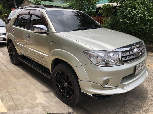 TOYOTA FORTUNER 2.7 V AUTO