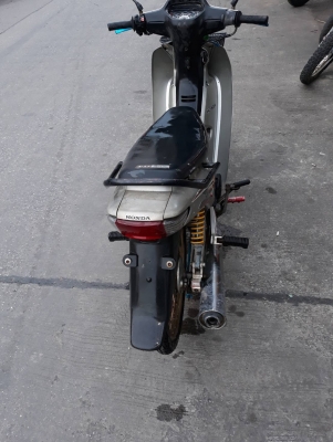 honda wavezปี 46 เล่มโอนลดแล้ว 5000.- honda wavezปี 46 เล่มโอนลดแล้ว 5000.-