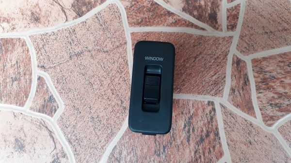 สวิทช์กดกระจก TOYOTA CROWN GS130-AESGE ปี1987-1989