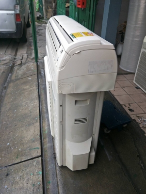 **** ขายแอร์ DAIKIN 18000 BTU อินเวอร์เตอร์ ตัวTOP ****