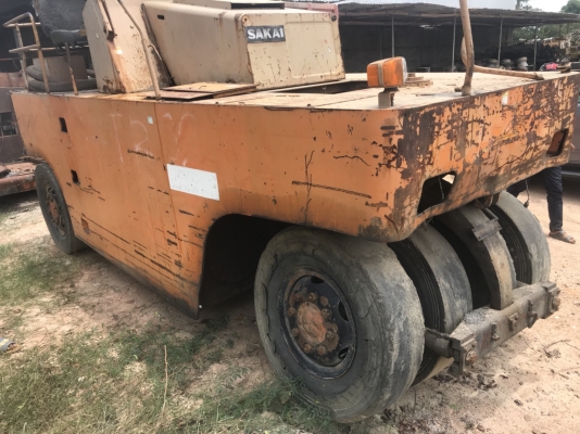 รถบดล้อยาง9ล้อ sakai Ts150 เครื่องIsuzu พร้อมใช้เอกสารสัญญาซื้อขาย