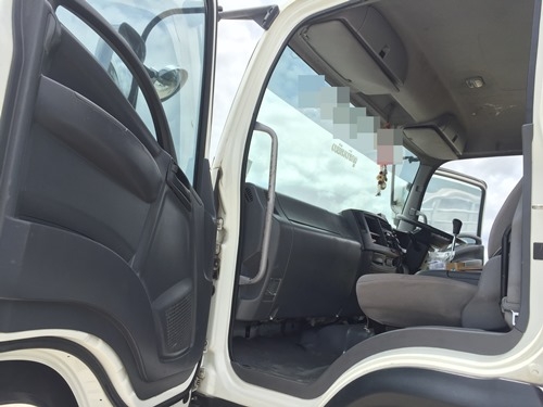 ขาย!! รถหัวลาก ISUZU 360 3 เพลา ปี 2555 --ติดต่อคุณตั้ม 081-9512529--