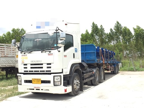 ขาย!! รถหัวลาก ISUZU 360 3 เพลา ปี 2555 --ติดต่อคุณตั้ม 081-9512529--