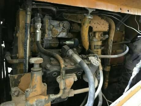 ขายรถตักล้อยาง CATERPILLAR 950F เล่มทะเบียน พร้อมใช้งาน สนใจโทร 081-970-1072