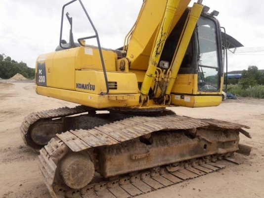 ขาย 980,000  KOMATSU PC200-8 ปี 07 ทำงาน 21,xxx ชม เครื่องดี ปั้มแรง ไฟฟ้าครบ โช่หนา เอวแน่น เอกสารเล่มทะเบียน รถอยู่  ระยอง 090-772-3710 090-772-3708