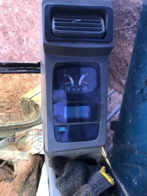 ขาย 890,000 KOBELCO sk 200-6 yn-07 เครื่องดี ปั้มแรง เอวแน่น ช่วงล่างเต็ม รถสวยพร้อมใช้ เอกสารอินวอยทร์  รถอยู่ จันทบุรี 090-772-3710 090-772-3708