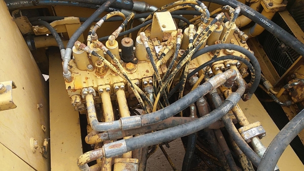 ขาย 790,000 CAT 330 C ไฟฟ้าครบ เครื่องดี ปั๊มแรง เอวแน่น ช่วงล่างเต็ม รถสวยพร้อมใช้ เอกสารหนังสือสัญญาซื้อขาย รถพร้อมใช้ รถอยู่ อุดร 090-772-3710 090-772-3708