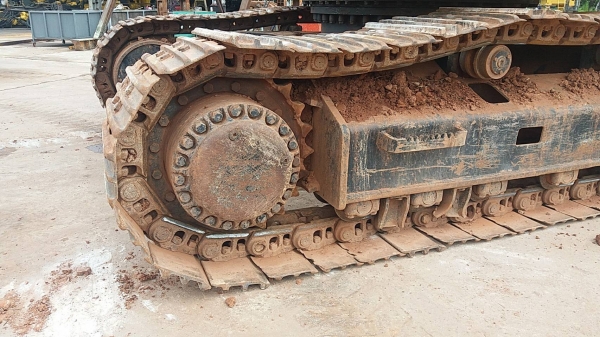 ขาย 790,000 CAT 330 C ไฟฟ้าครบ เครื่องดี ปั๊มแรง เอวแน่น ช่วงล่างเต็ม รถสวยพร้อมใช้ เอกสารหนังสือสัญญาซื้อขาย รถพร้อมใช้ รถอยู่ อุดร 090-772-3710 090-772-3708