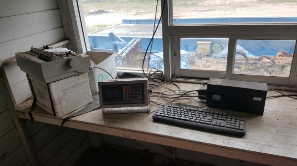 ขาย ตราชั่ง 50 ตัน ขนาดความยาว 8 เมตร กว้าง 3 เมตร อุปกรณ์ครบ