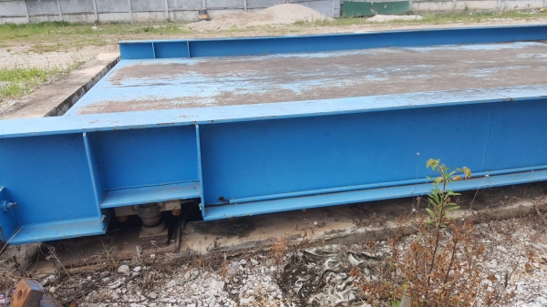 ขาย ตราชั่ง 50 ตัน ขนาดความยาว 8 เมตร กว้าง 3 เมตร อุปกรณ์ครบ