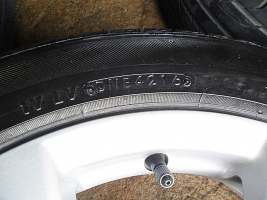 แม็กเอนไกขอบ16 แท้ 4รู100 พร้อมยางปี16 ดอกหนา