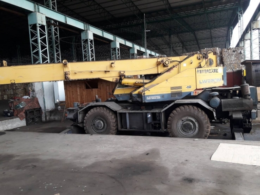 ขายโคมัสสุเครน 25 ตันสภาพสวยพร้อมใช้งานเล่มทะเบียนราคา 600,000