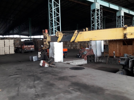 ขายโคมัสสุเครน 25 ตันสภาพสวยพร้อมใช้งานเล่มทะเบียนราคา 600,000