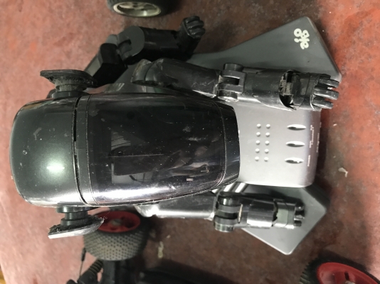 ขายเหมา รถบังคับ2คัน หุ่นยนต์สุนัขยี่ห้อSONY 1ตัว ในเข้าญี่ปุ่นขายตามสภาพ ราคา9,500