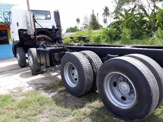 12 ล้อ 2 เพลา ฮีโน่ ซี่รี่700 (ยุโรป) เครื่อง E13C - 410 แรง ภายในหัวเก๋งสวย คัตชีสวย ยังไม่เคยใช้งานในไทย เล่มทะเบียน แจ้ง ม.79 ร 12 ล้อ 2 เพลา ฮีโน่ ซี่รี่700 (ยุโรป) เครื่อง E13C - 410 แรง ภายในหัวเก๋งสวย คัตชีสวย ยังไม่เคยใช้งานในไทย เล่มทะเบียน แจ้ง ม.79 ร