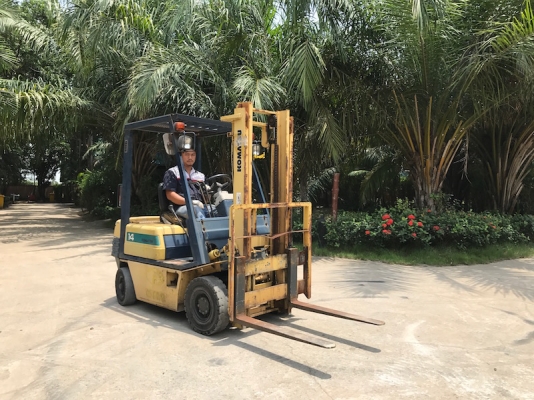 ขายFORKLIFT KOMATSU FG14-15(1.5ตัน) สวยเดิมจากญี่ปุ่น ยังไม่เคยใช้ในไทย 115,000เท่านั้น!!