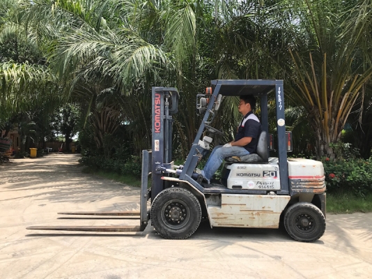 ขายFORKLIFT KOMATSU FG20-11(2ตัน) สวยเดิมจากญี่ปุ่น ยังไม่เคยใช้ในไทย 135,000เท่านั้น!!