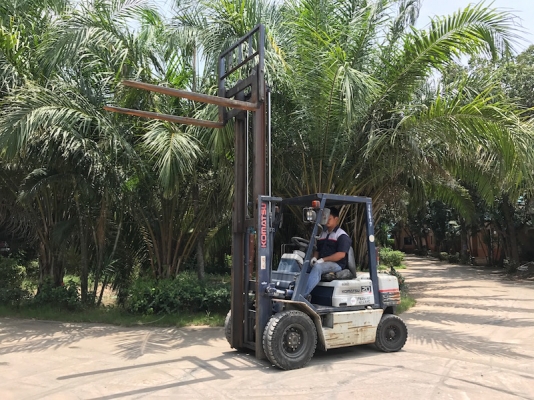 ขายFORKLIFT KOMATSU FG20-11(2ตัน) สวยเดิมจากญี่ปุ่น ยังไม่เคยใช้ในไทย 135,000เท่านั้น!!