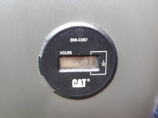 ขายรถแบคโฮ CAT 320 D เอกสารอินวอย ไมล์ 4403 ชม.ราคา 1750000
