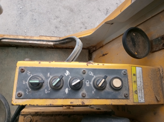 sakai บดสั่นสะเทือน SV900DV โทร0934649555 sakai บดสั่นสะเทือน SV900DV โทร0934649555