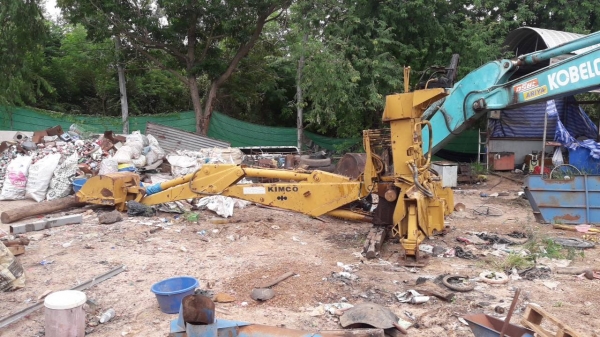 แบคโฮ ขุดหลัง แมคโค ติดรถไถ